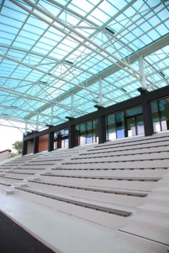 Tribunes Périgny